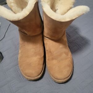 Women's Tan Shearling Boots